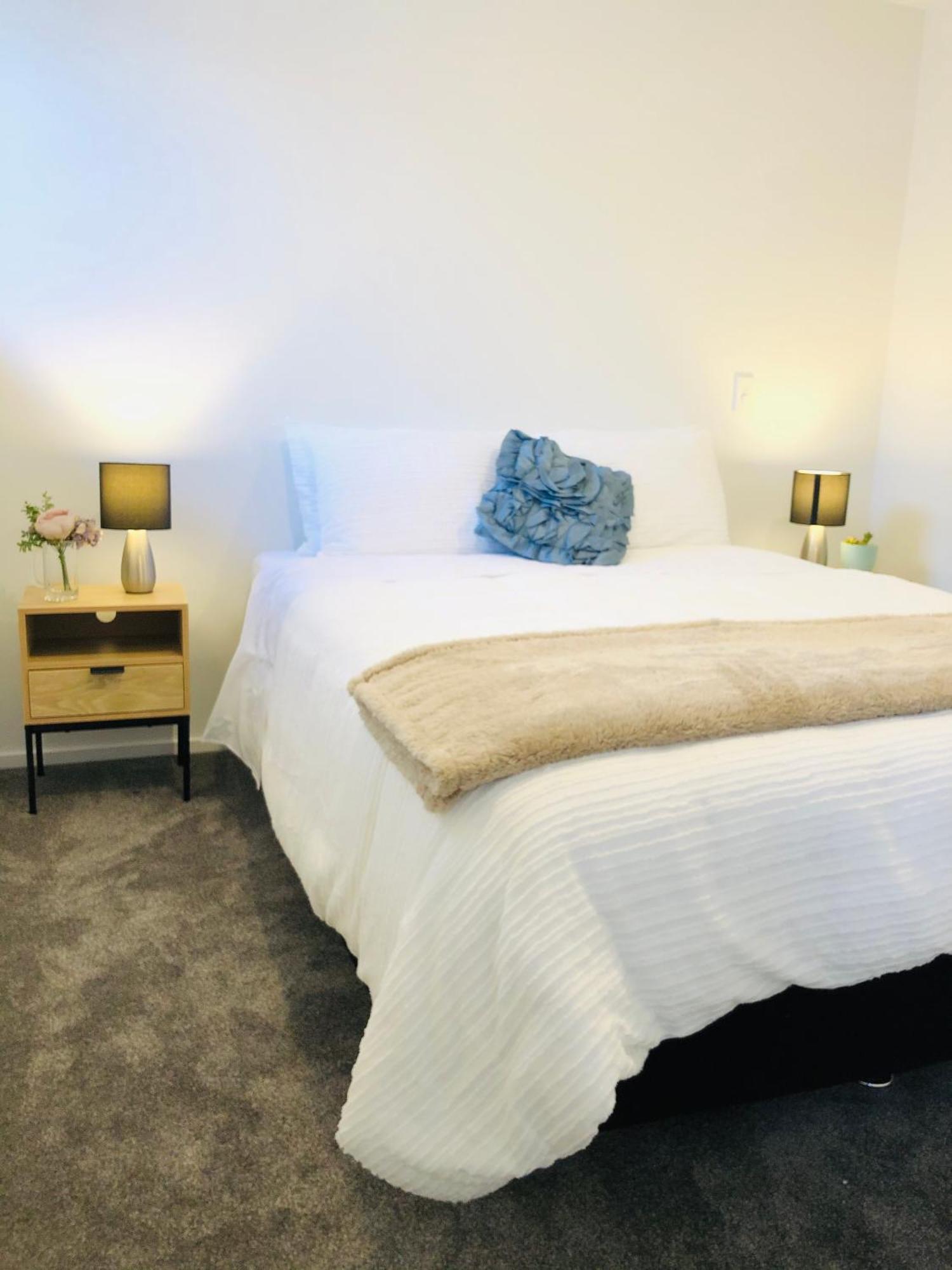 Arena,Railway Station Townhouse With Free Car Park Apartment ไครสต์เชิร์ช ภายนอก รูปภาพ